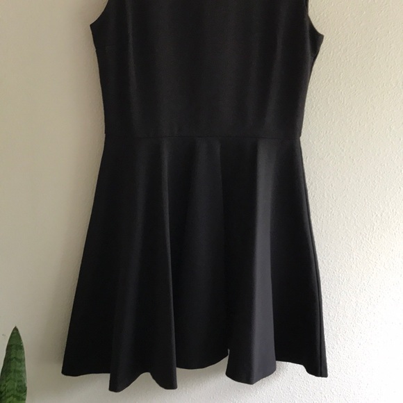 Dian Von Furstenberg black dress, size 10 - Picture 3 of 6